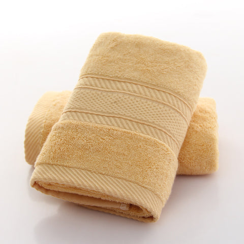 La serviette en fibre de bambou est très absorbante, ne perd pas ses poils et est douce m5010568. 