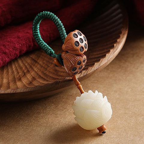 Bodhi lotus car keychain pendant literary, fresh and beautiful small lotus pod pendant m3331259